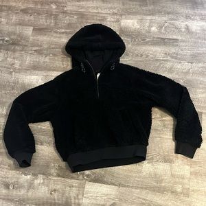Sherpa hooded lululemon pullover!